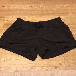 Lululemon on the fly shorts